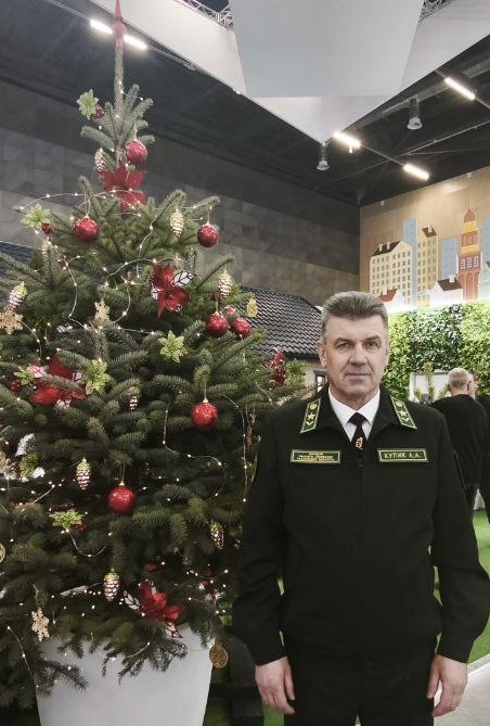 Александр Кулик поздравил работников и ветеранов отрасли с наступающим Новым годом и Рождеством